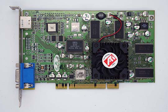 ATI Rage632MB SDRAM 显示卡（ATI Radeon芯片）